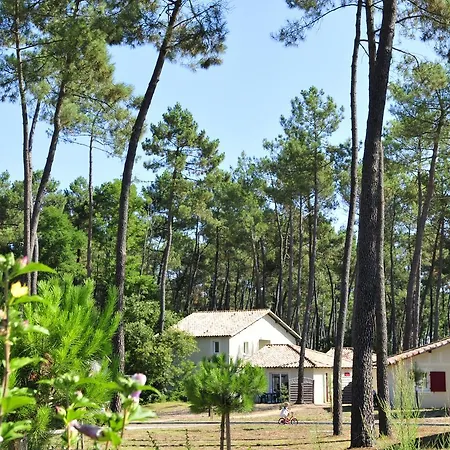 Aparthotel Goelia Les Demeures Du Casteljaloux